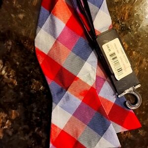 Tommy Hillfer bowtie